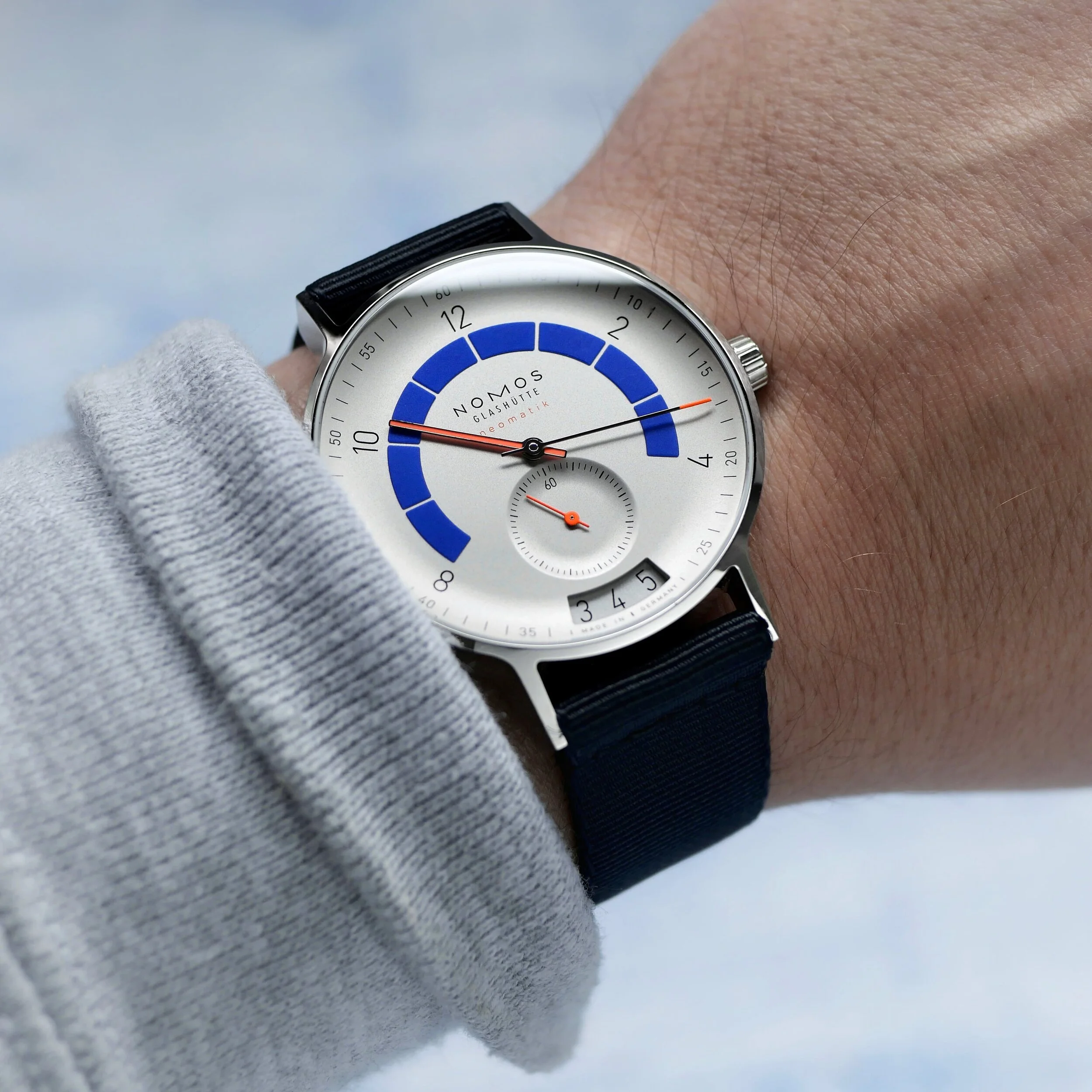Nomos glashutte autobahn 2025